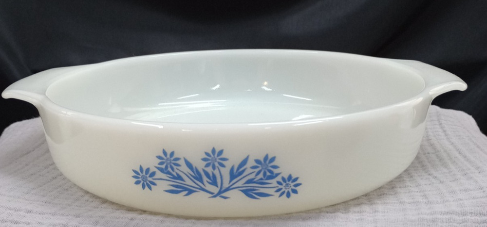 Vintage ANCHOR HOCKING Round 1.5 QT Blue Corn Flower CASSEROLE #429